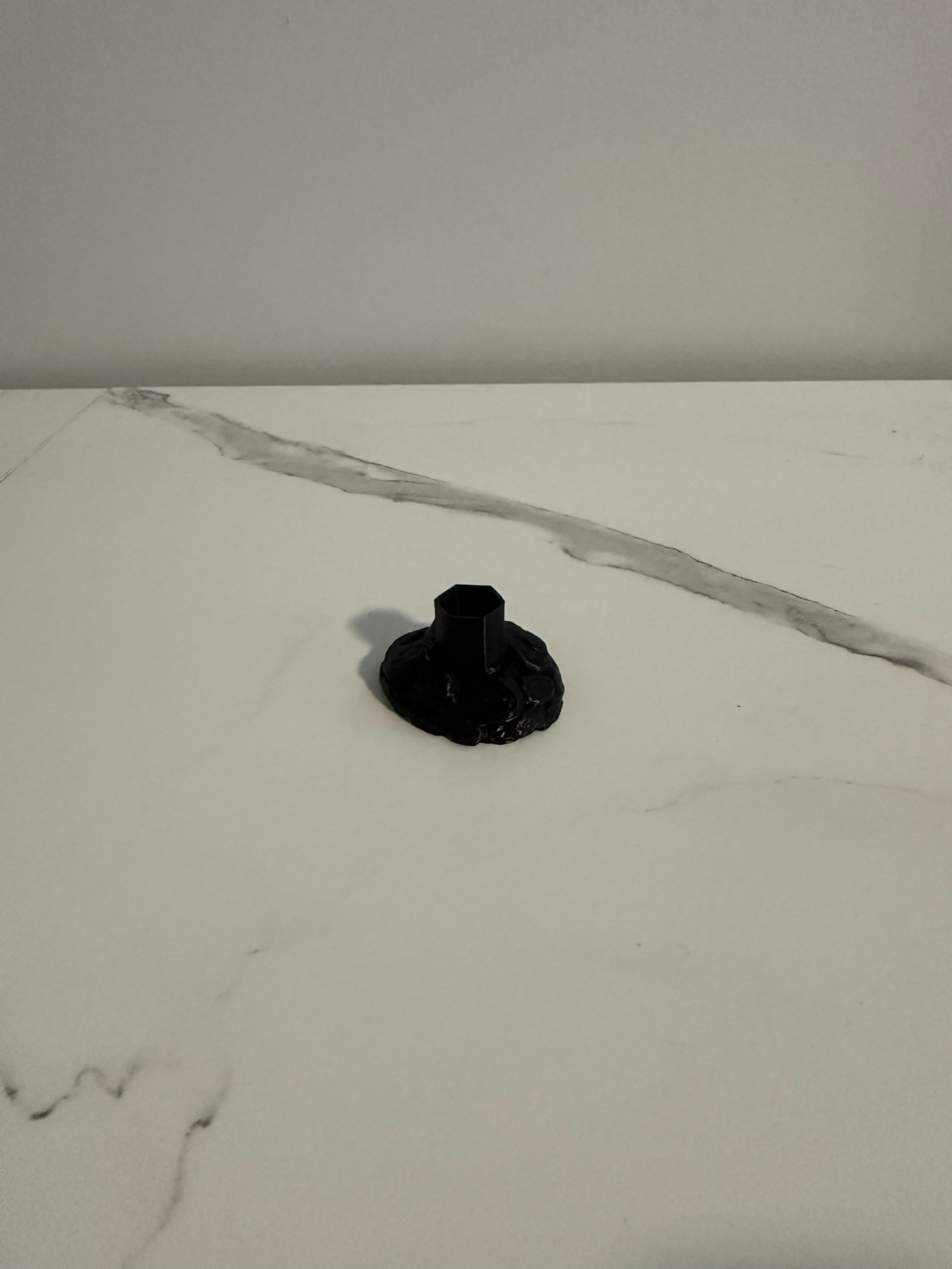 Dark Trap Holder