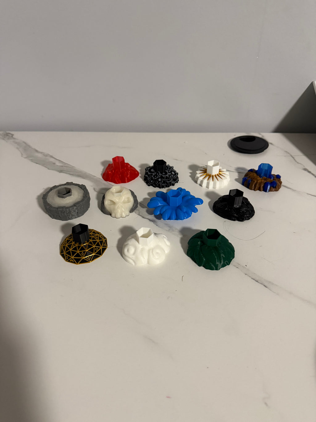 Trap Holder Lot (Multicolor with Red Fire Trap Holder)