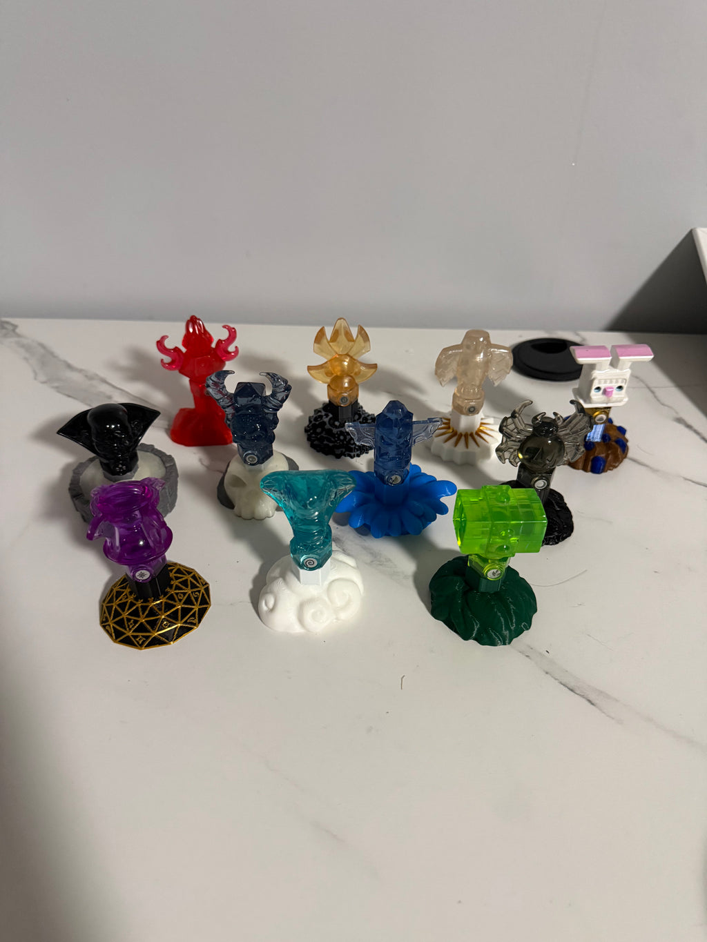 Trap Holder Lot (Multicolor with Red Fire Trap Holder)
